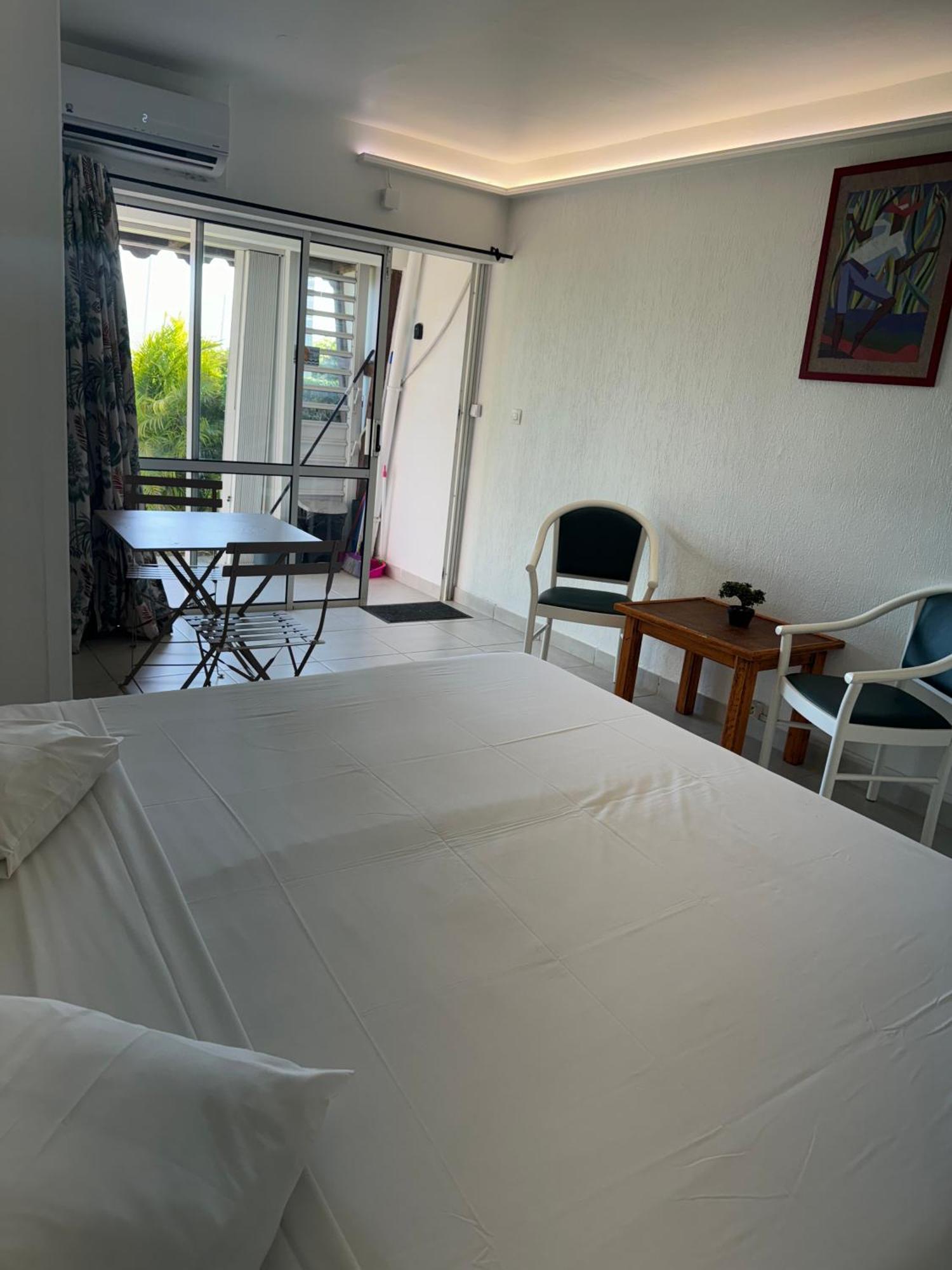 Appartement A La Marina Residence Hotel Village Soleil Le Gosier เลอโกซิเยร์ ภายนอก รูปภาพ