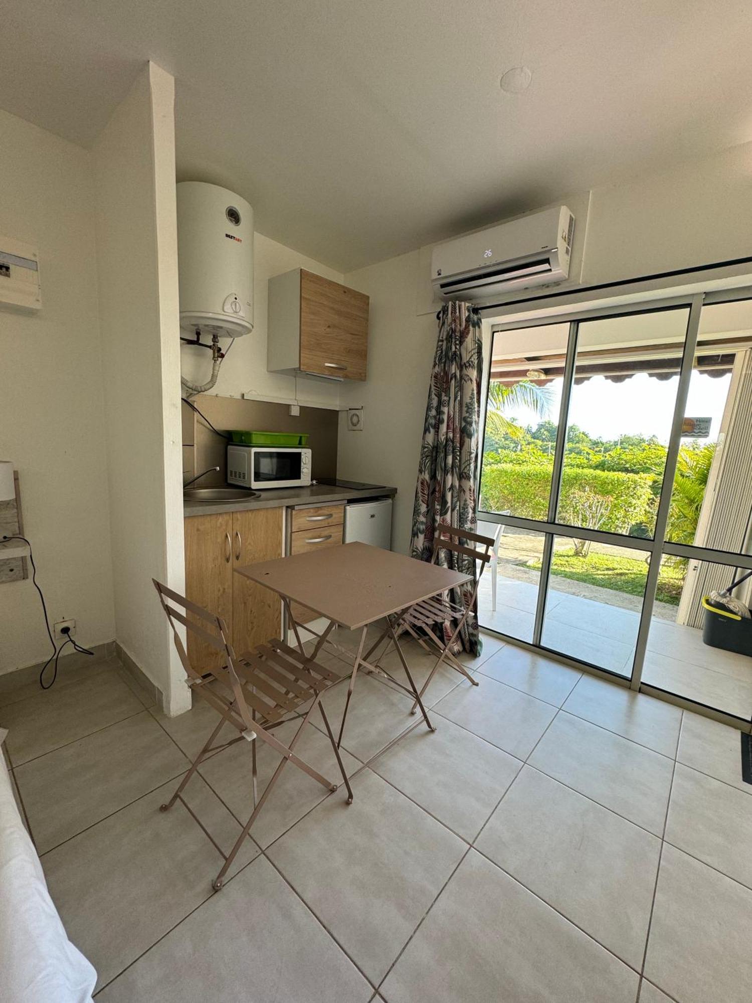 Appartement A La Marina Residence Hotel Village Soleil Le Gosier เลอโกซิเยร์ ภายนอก รูปภาพ